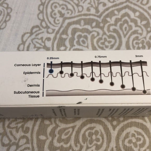 Roselyn Boutique Derma Roller - Picture 3 of 8